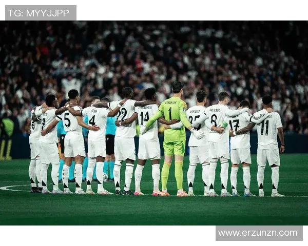 足球明星们的精彩瞬间集锦与背后的故事分享